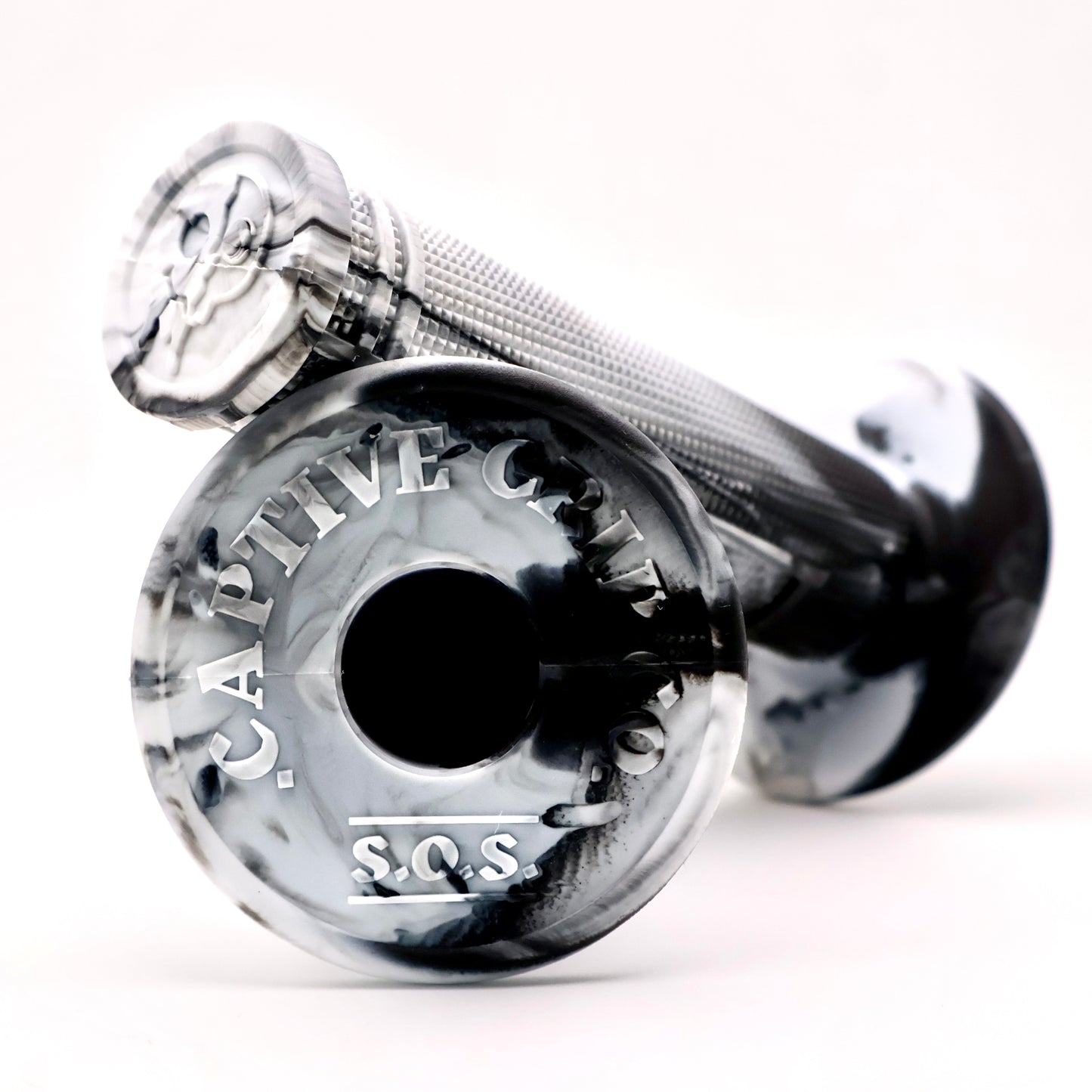 NEW .WHITE/BLACK Captive S.O.S. Half Waffle Grips